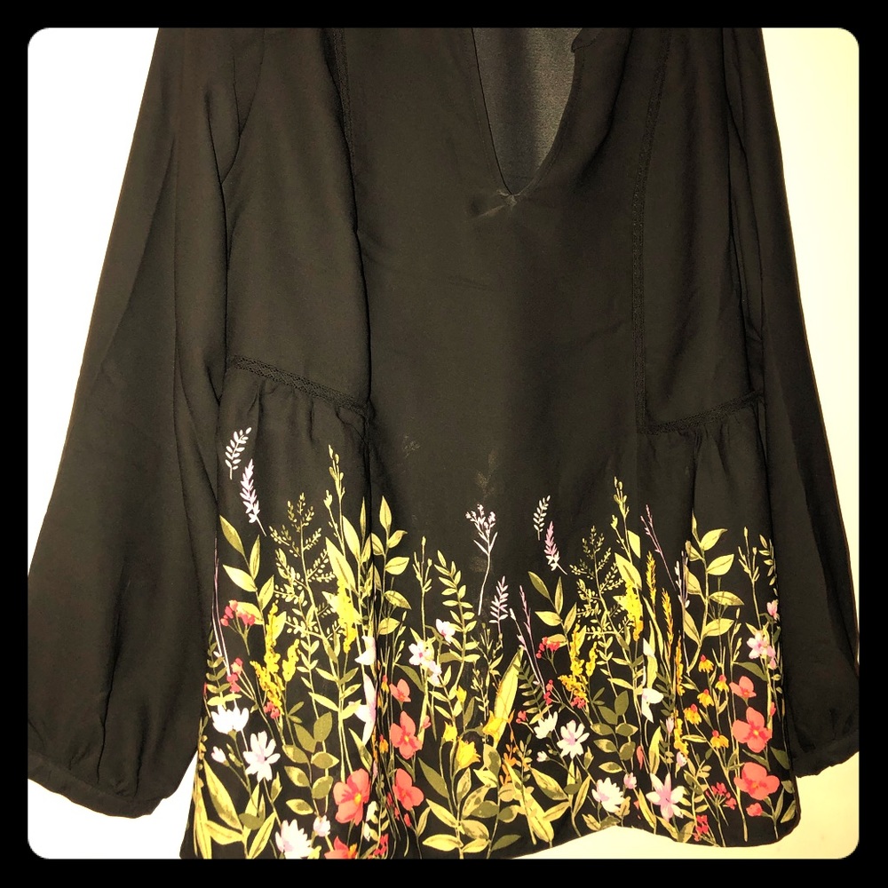 Old Navy black floral print blouse